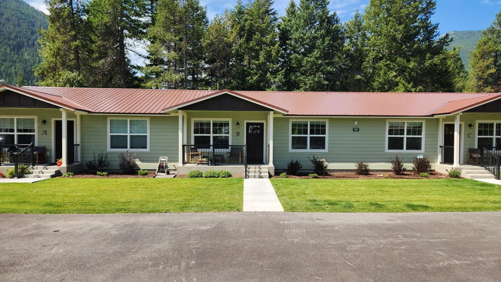 Beargrass Lodging & Rv Resort Hungry Horse Εξωτερικό φωτογραφία