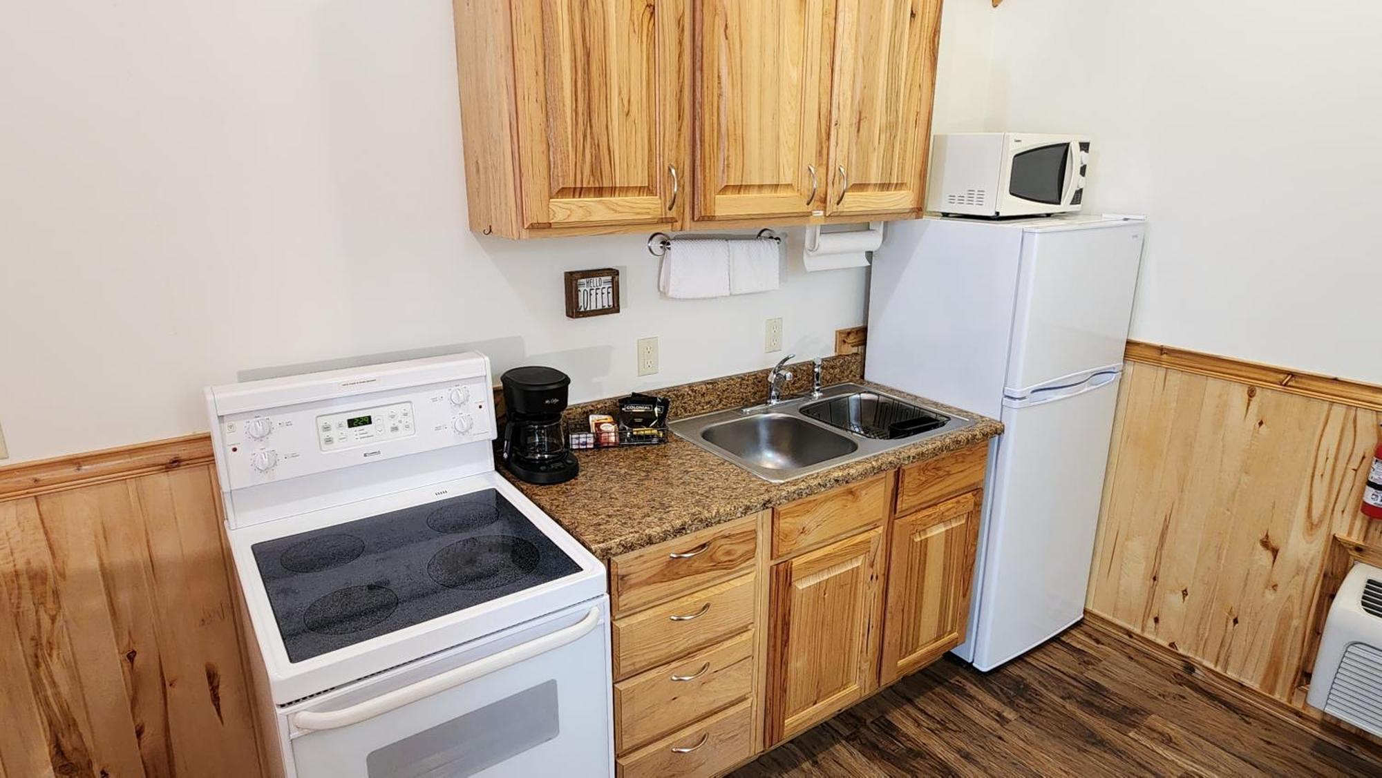 Beargrass Lodging & Rv Resort Hungry Horse Εξωτερικό φωτογραφία