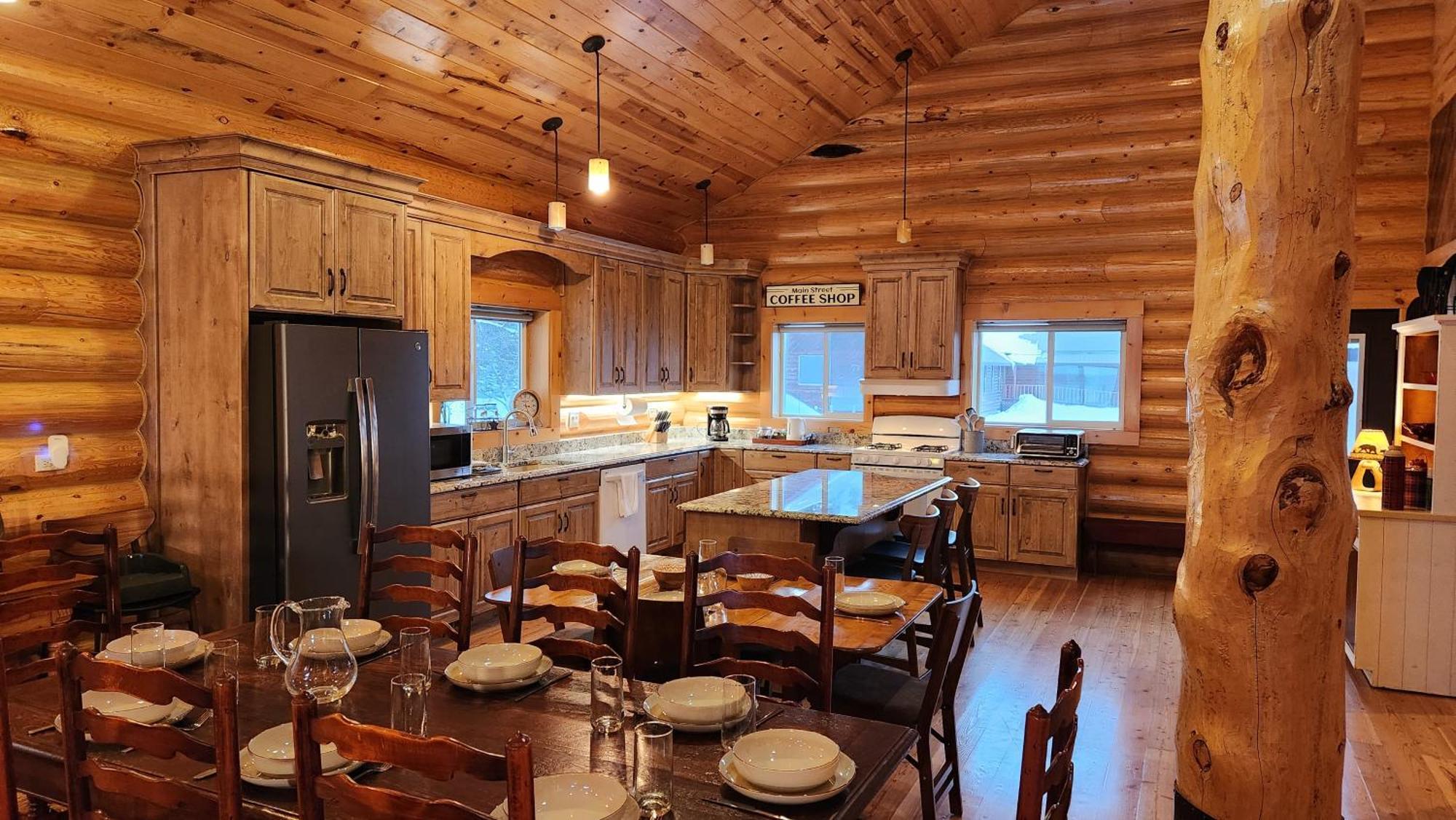 Beargrass Lodging & Rv Resort Hungry Horse Εξωτερικό φωτογραφία